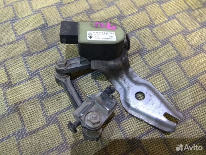 Датчик дорожного просвета VW Touareg,VAG 7L0616213