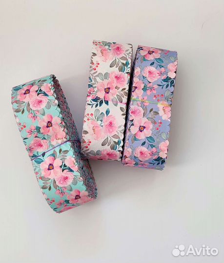 Тканевая лента с волнистым краем