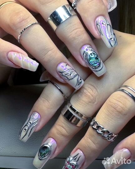 Маникюр педикюр