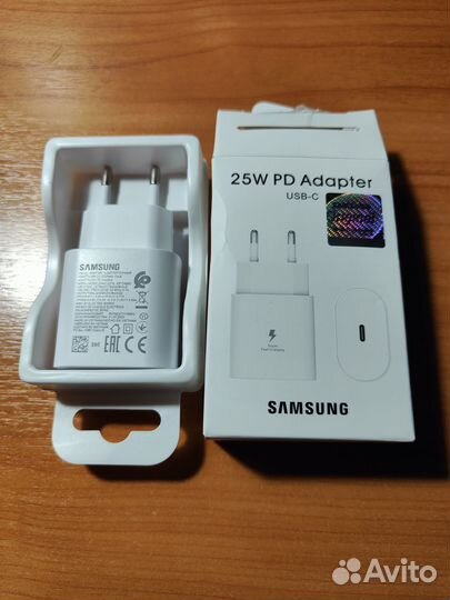 Сетевое зарядное устройство EP-TA800nbegeu