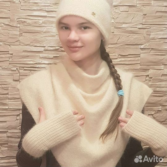 Комплект вязаный