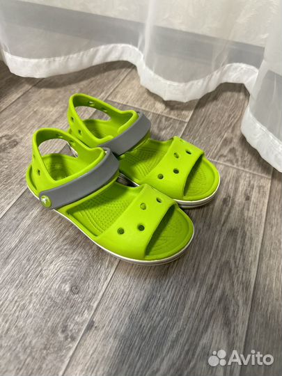 Сандали crocs