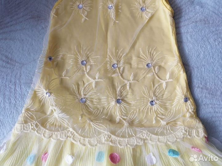 Платья и сарафан для девочки 98
