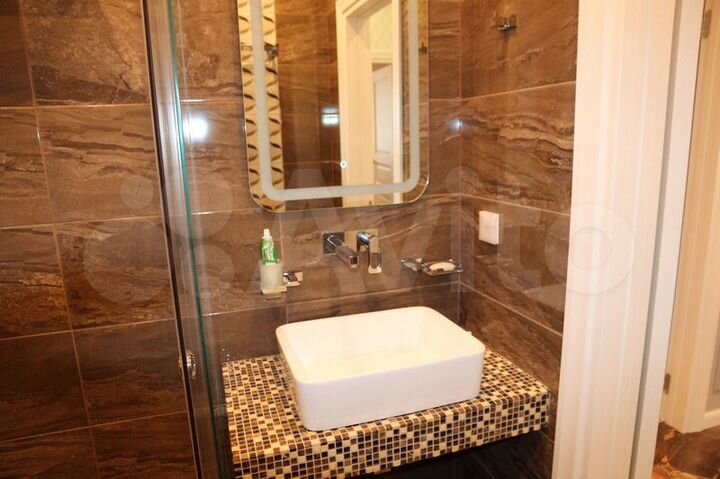 2-к. квартира, 56 м², 2/6 эт.