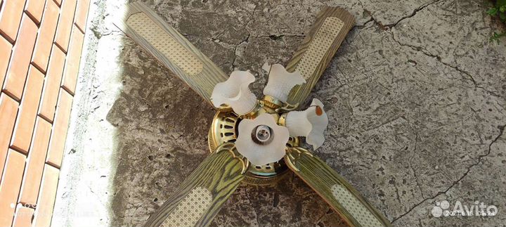 Люстра с вентилятором