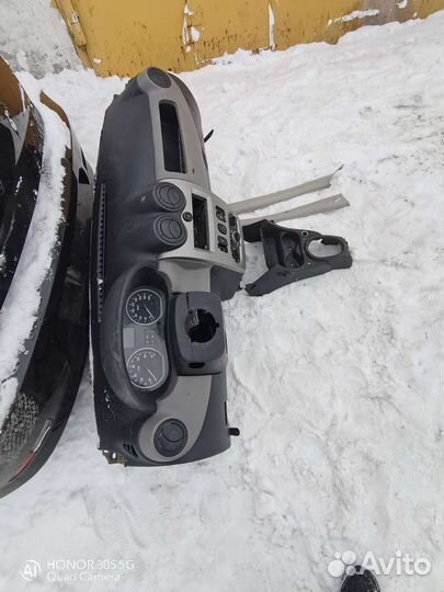 Панель торпедо рено логан 1 2012