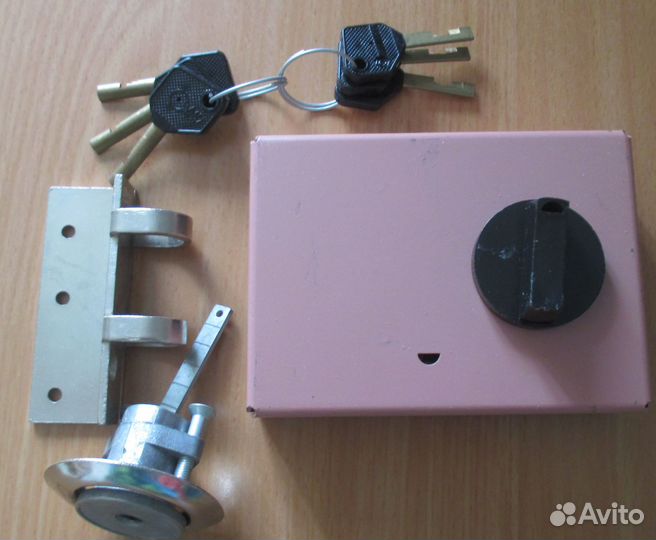 Замок накладной