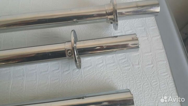 Перекладина в шкаф для одежды