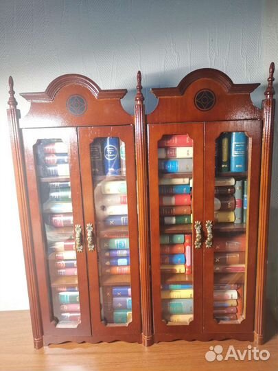 Книги в миниатюре DeAgostini +шкаф