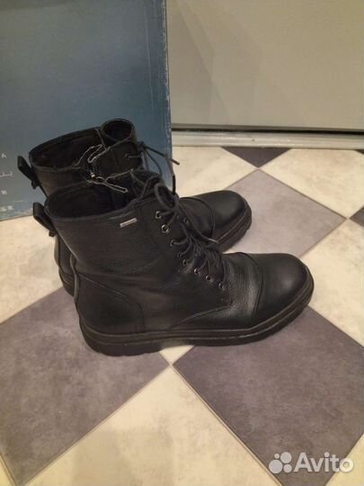 Ботинки кожаные geox