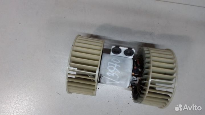 Двигатель отопителя BMW 7 E38, 1994