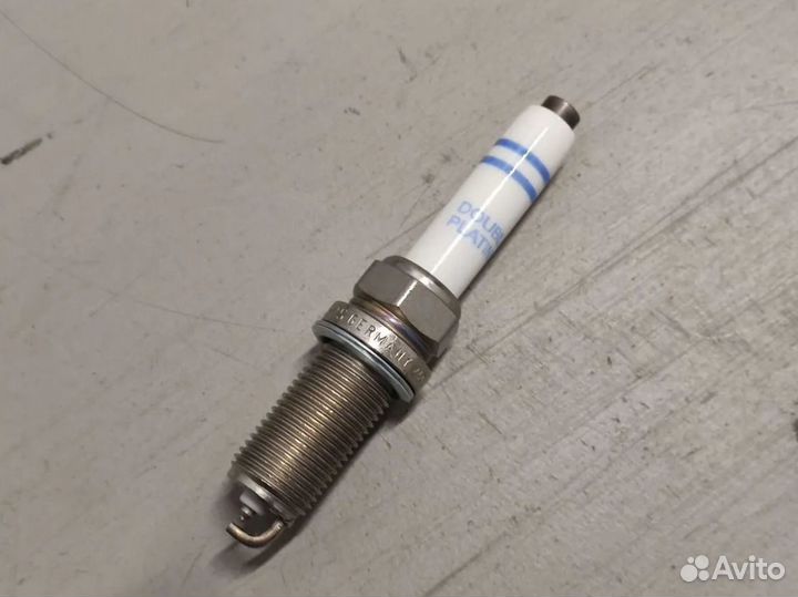 Свечи зажигания Bosch 0241245673 VAG 06k905611c