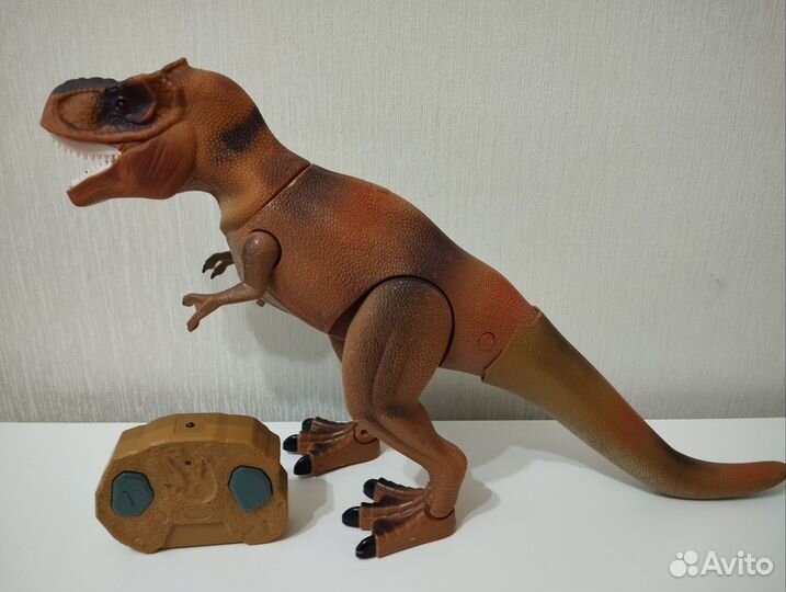 Динозавры jurassic world и не оригинал