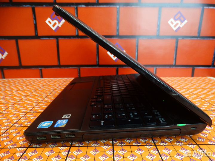 Ноутбук sony i5-1gen/Radeon 1GB/4 RAM/120 SSD