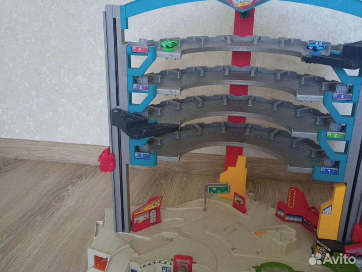 Парковка гараж хот вилс