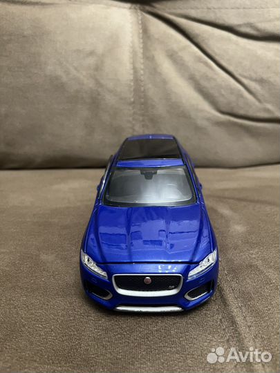 Модель Jaguar f-pace 1/24