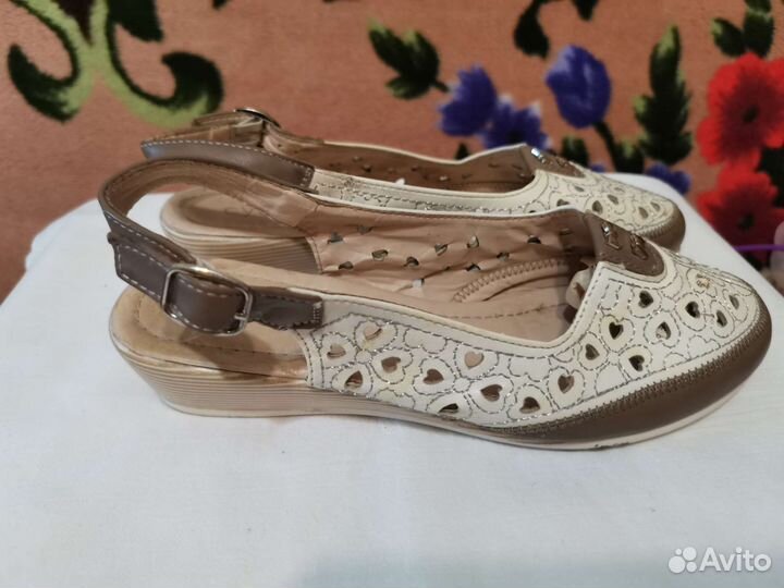 Женская обувь