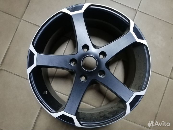 Диски VW Toureg 3.2