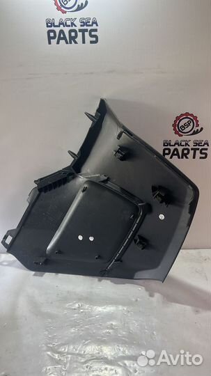 Накладка торпедо правая Opel Zafira B 13162578