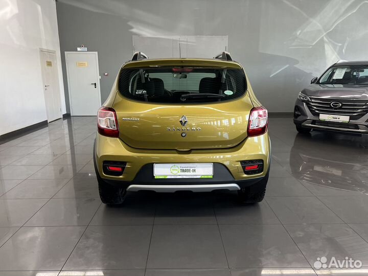 Renault Sandero Stepway 1.6 МТ, 2017, 135 415 км