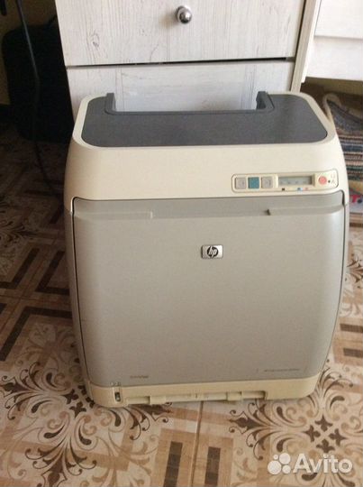 Цветной лазерный принтер HP Color LaserJet 2605dn