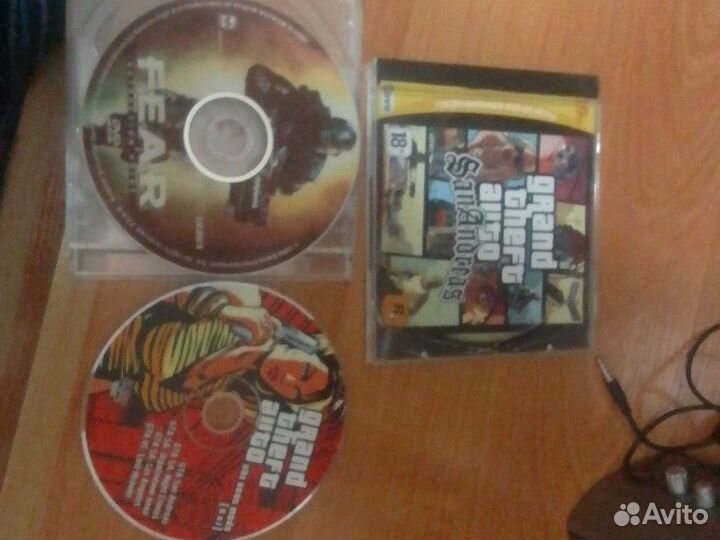 Диски с играми и мультиками