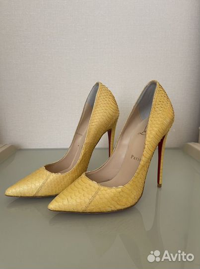 Туфли женские 35 размер на шпильке