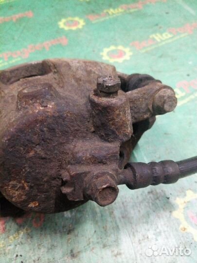 Суппорт передний правый Volkswagen Polo седан 2013