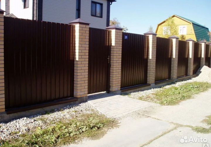 Заборы из профнастила