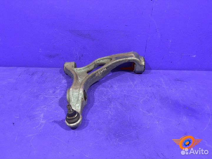 Рычаг подвески передний правый Volkswagen Touareg