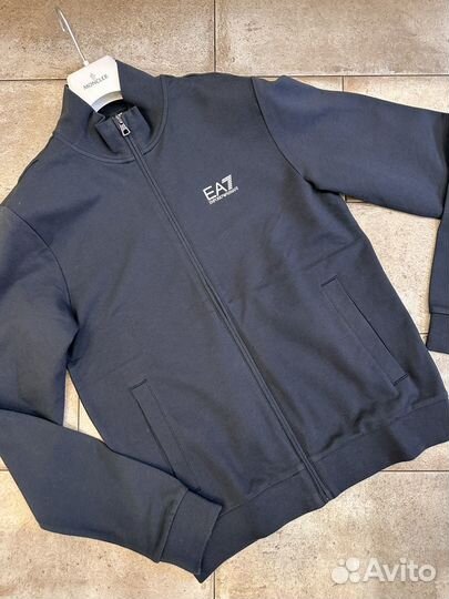 Толстовка Emporio Armani EA7