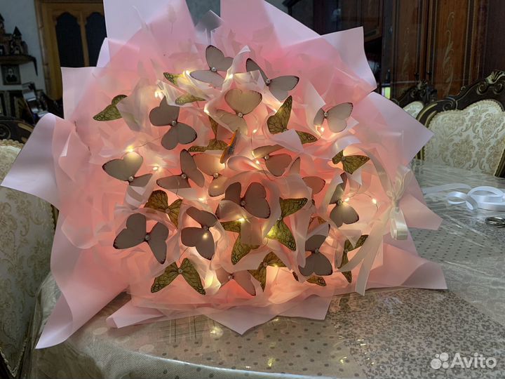 Букет из бабочек в наличии