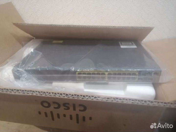 Коммутатор Cisco WS-C2960S-24TS-S