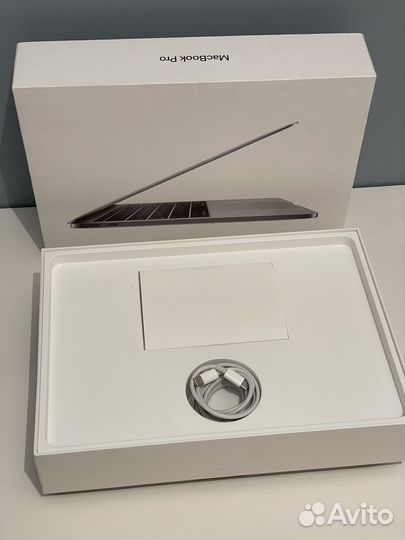 Apple MacBook Pro 13 2017 рст 1tb ssd