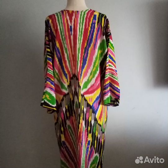 Узбекский шелковый халат из иката. Бохо кафтан