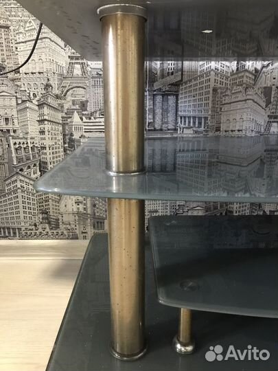 Стеклянная тумба