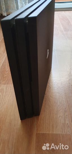 Sony playstation 4 pro 1tb