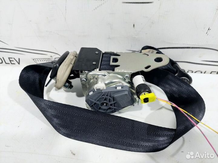 Ремень безопасности с пиропатроном передний левый