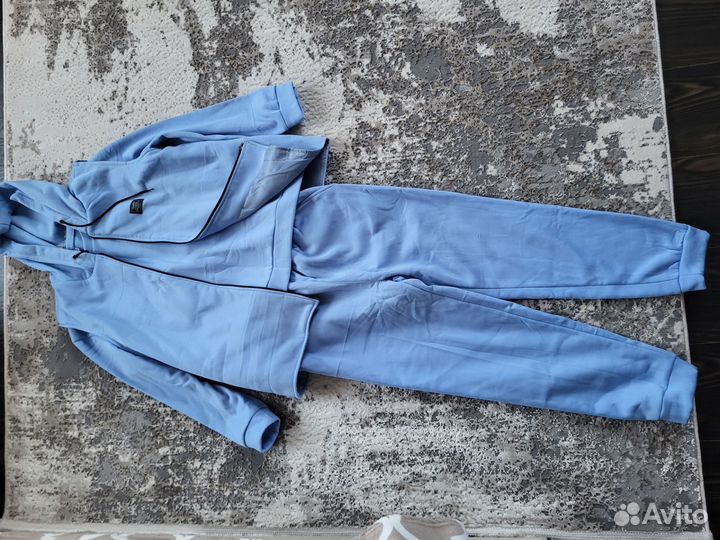 Костюм женский теплый