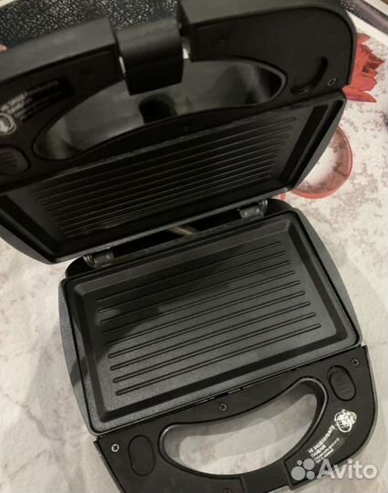 Электрическая вафельница