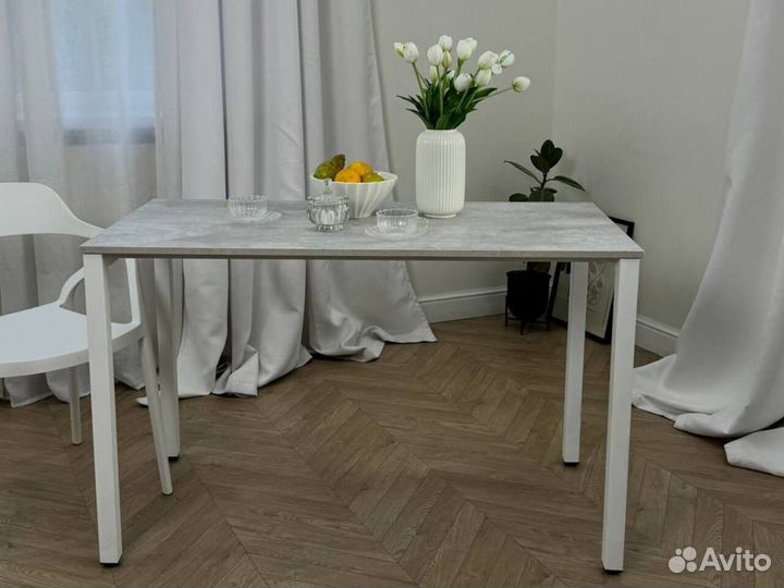 Стол металлический