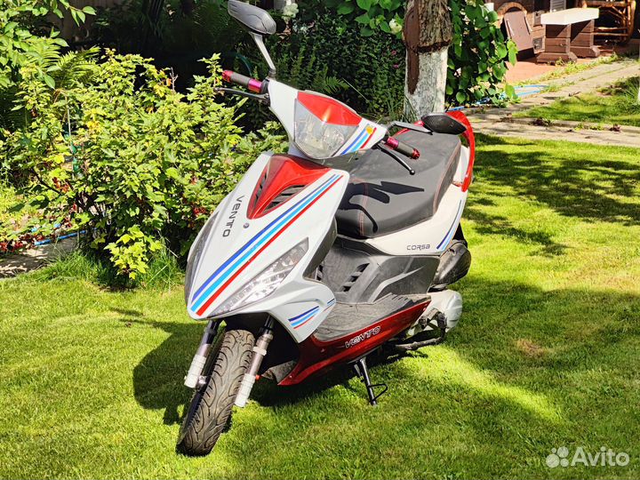 Vento corsa 49,6 CC (150)