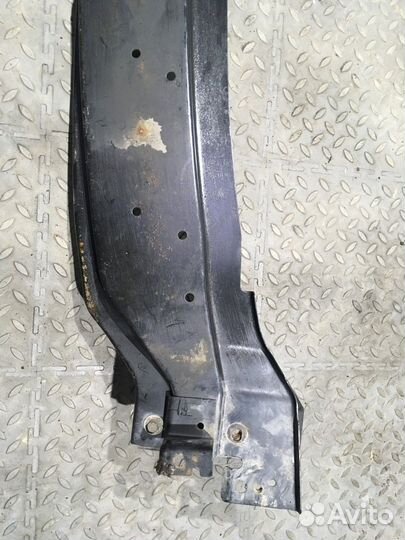 Усилитель переднего бампера верхний