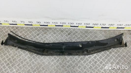 Накладка декоративная (жабо, дождевик) subaru trib