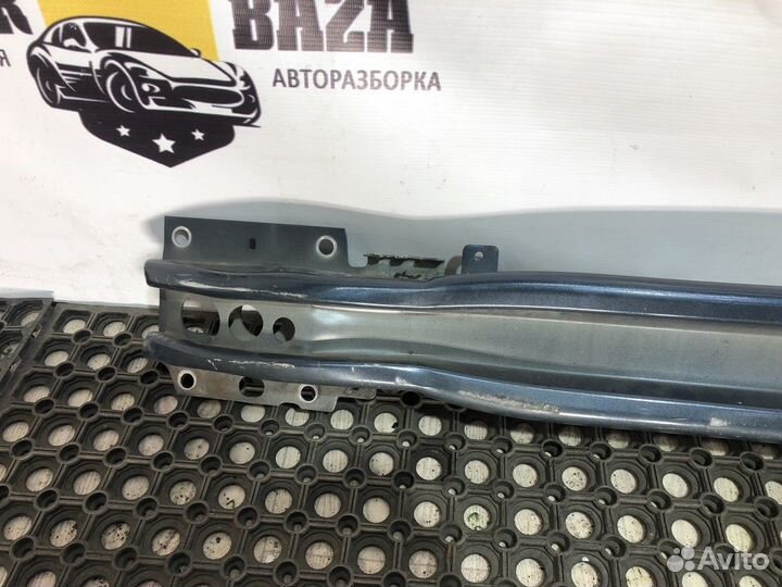 Усилитель переднего бампера Volvo XC60