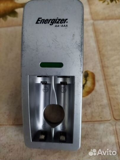 Зарядное устройство для аккумуляторных батареек