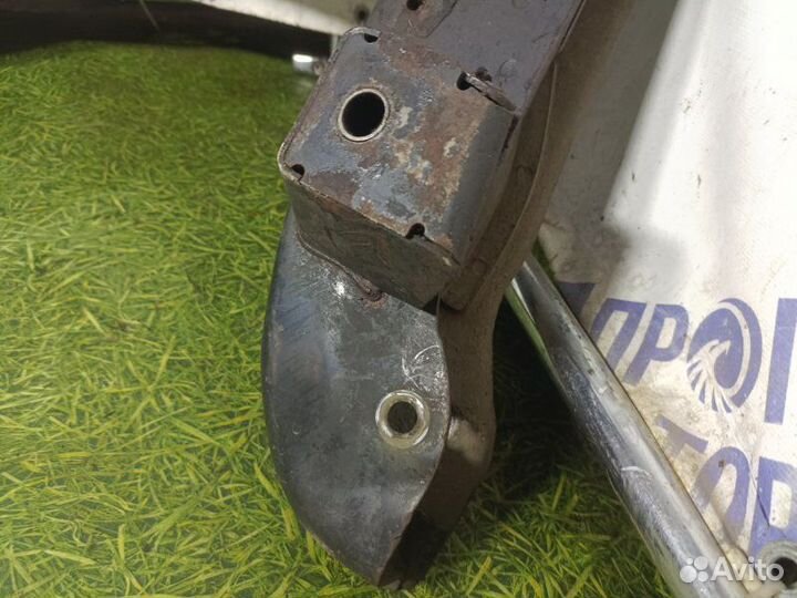 Подрамник передний Daewoo Nubira универсал 2.0