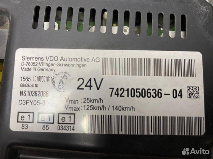 Панель приборов (щиток) Renault Premium 7421050636