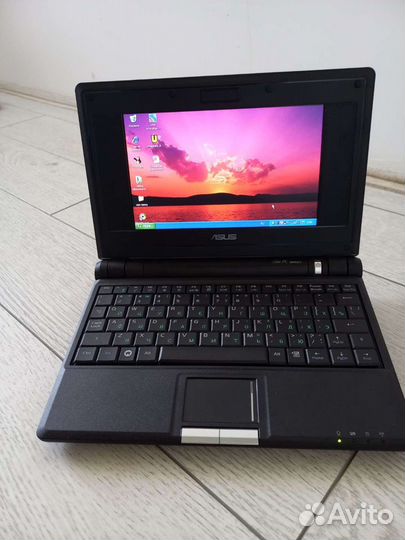 Нетбук Аsus Eee pc700