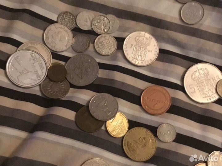 Продам серебрянные монеты